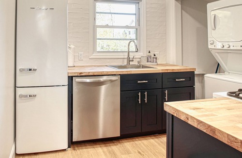 Fair Haven House | New Listing! | Walkable | Stocked | WFH