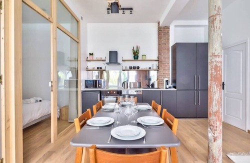 Quartier de la Porte-Saint-Denis Apartment | NEW Loft Apt in the Heart of Paris - An Ecoloflat