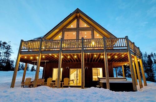 Winter Park Highlands House | New Log Home, Hot Tub For 8, Views!