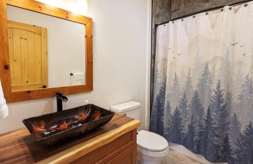 Winter Park Highlands House | New Log Home, Hot Tub For 8, Views!