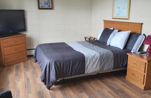 New London Hotel | New London Bay Motel