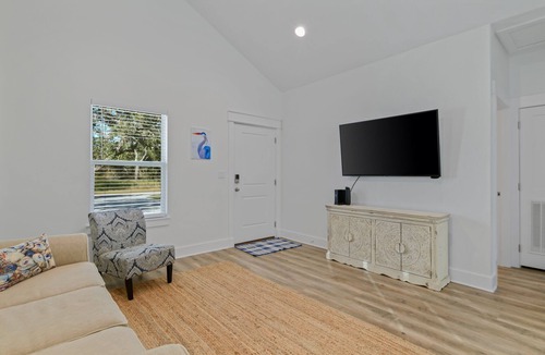 Rockport House | NEW! LONE STAR FISH... 2 Bedroom, 2 Bathroom gem!