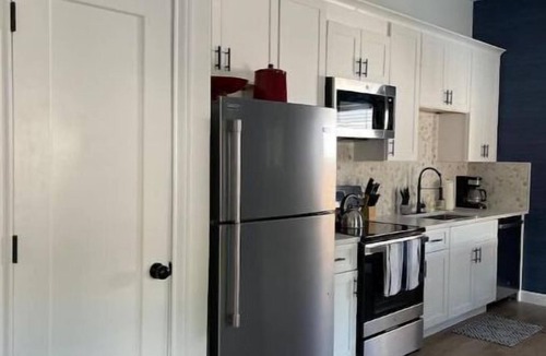 Lockhart House | New Lovely Home in Lockhart with a Lounge