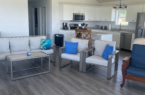 Sandy Creek House | New Low Price, On Water, Golfing & Fishing, Amazing Sunsets, Sleeps 7