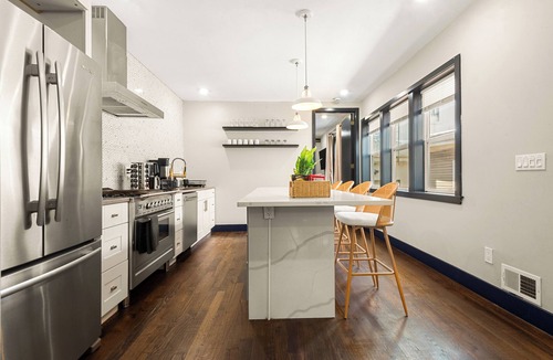 McGinley Square House | NEW LUX 3BR MetLife NYC FREE Parking Walk to PATH