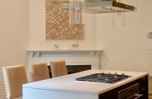 Capitol Hill House | New Lux 5BR/3BA Renovation: 2 Blocks to Metro/Capitol/12+ Restaurants; Parking