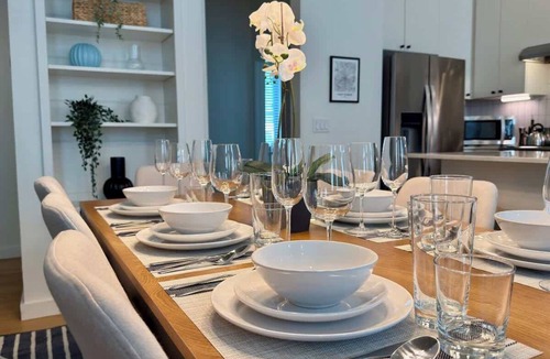 Fort Worth House | *New* Lux Townhome off Magnolia l Rooftop Patio