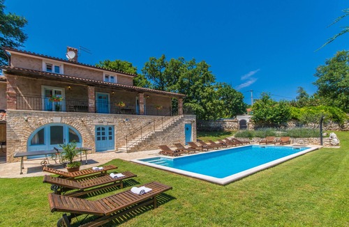 Gradisce Villa | New, luxurious and beautiful pool Villa Lord House
