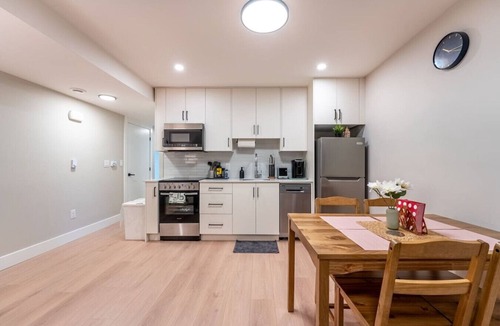 Halifax Villa | New Luxury 2BR, 1 BR, Living & Kitchen in Halifax