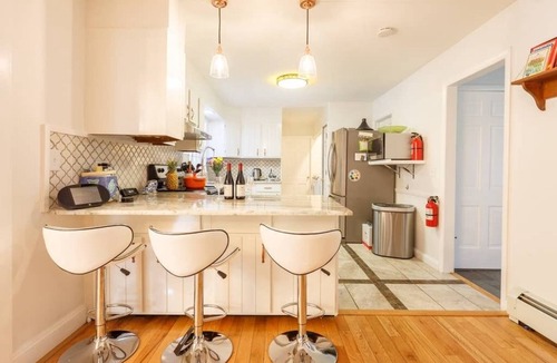 Woodstock Villa | New Luxury 5BR3BTh Woodstock Secret Retreat Near all Ski MT Heated Pool& Hot Tub