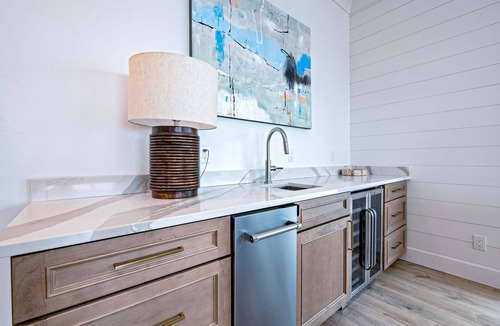 Southpointe House | New Luxury 8 bedroom Beachfront House, Sandy Crax Middle, with Private Pool. Prickett Properties