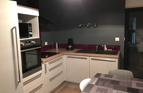 Beaucens Apartment | New luxury apartment ideal for spa guests, cyclists, hikers and skiers