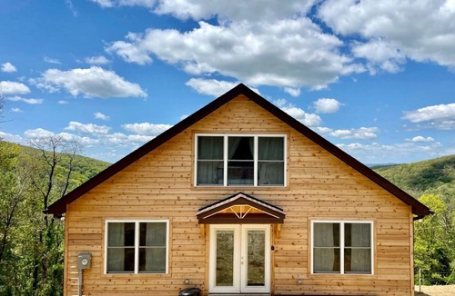 Stanley Ski Chalet | New Luxury Chalet