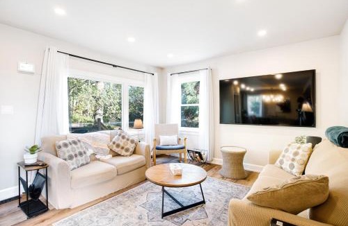 Morpeth Villa | New Luxury Farmhouse Getaway!