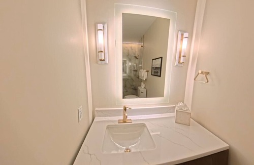 Destin Hotel | New Luxury Harbor Suites