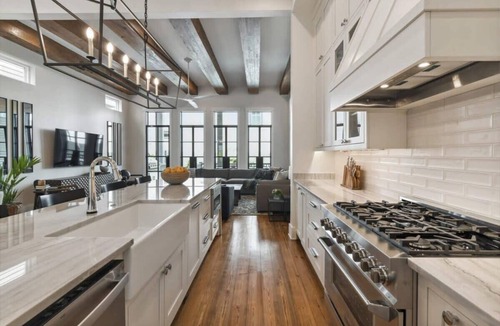 Faubourg Lafayette Condo | New Luxury Home | Heated Pool & Spa