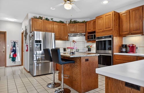 Horseshoe Bay House | New! Luxury home with Views & Hot Tub, Game Room!