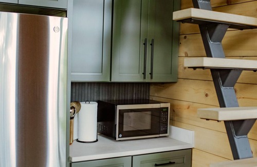 Perryville Cabin | New! Luxury Meets Nature - TreeRise at BaseCamp