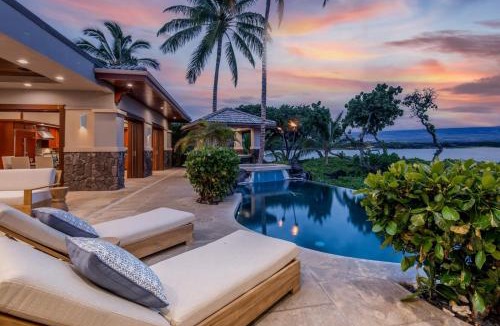 Waikoloa House | New Luxury Oceanfront 4-Bedroom Villa with Movie Theater Private Pool Hot Tub and Free Car with 6 Nights Hale Nani at Kolea Kai by KBM Resorts