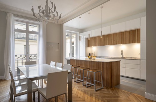 16th Arrondissement Apartment | New Luxury Parisian Appartement near Eiffel Tower
