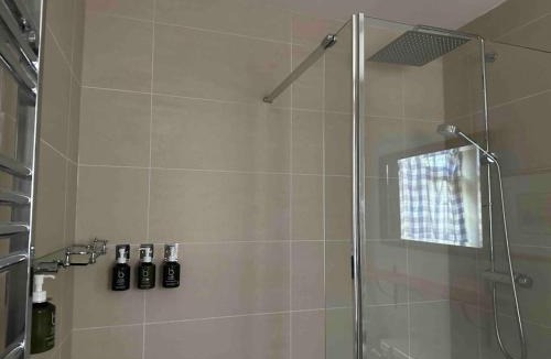 South Cadbury Apartment | New luxury self-contained studio