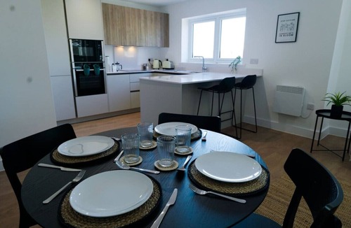 Cheadle Apartment | NEW Luxury South Manchester Flat