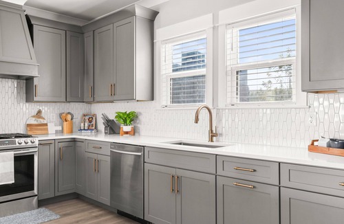 East Nashville House | New Luxury Southern Charm - 4BR - Walk Everywhere