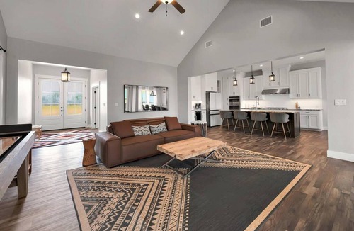 Waco House | New Luxury Texas Farmhouse