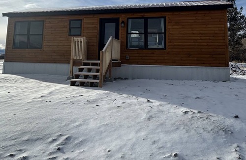 Livingston Cabin | NEW Luxury Tiny Home - Cabin B