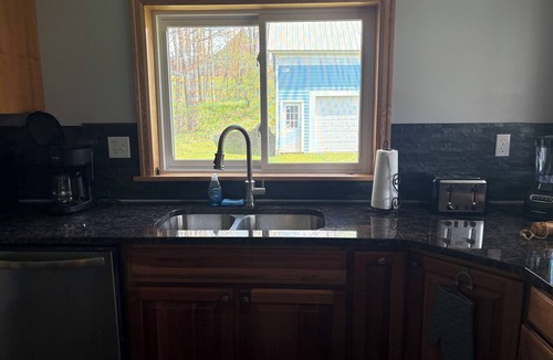 Fly Creek House | NEW Marvelous 2-bedroom house with AC in Fly Creek