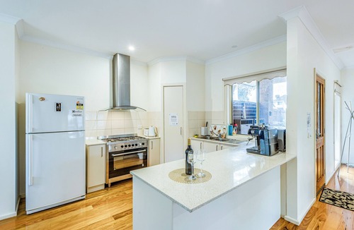 Glen Waverley House | New Melbourne Staycation 3BRM