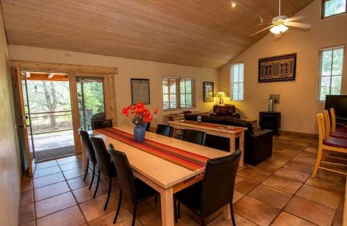 Pecos House | New Mexico Glamping Paradise: Riverfront Rental for the Ultimate Retreat