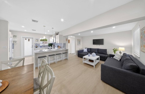 Cutler Bay House | New Miami Family House 3BD/2BTH 5 Beds, 6 Guests