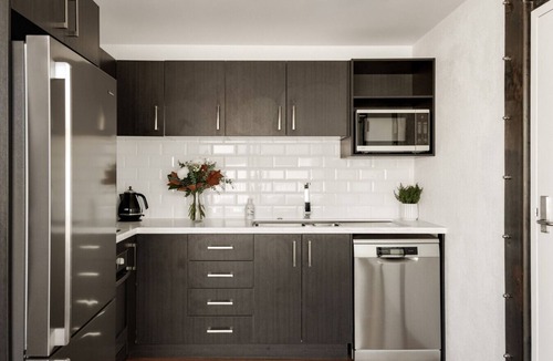 Gisborne Apartment | NEW - Middle of CBD | Fresh 1BR Apt!