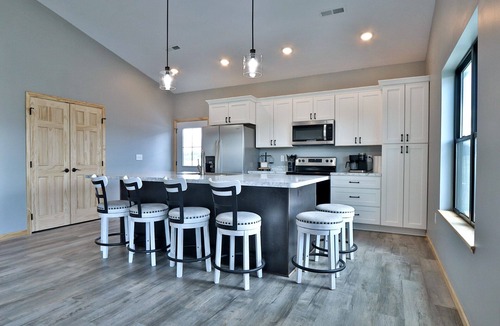 Milford House | New Milford Lake House