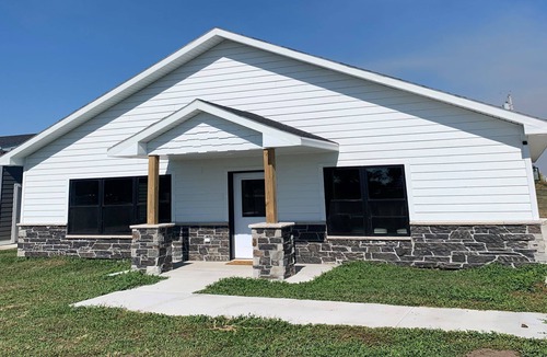 Milford House | New Milford Lake House