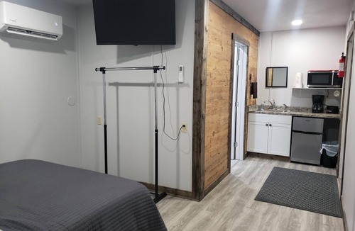 Santa Anna Apartment | New mini-suite 2 with view of Santa Anna Mountain