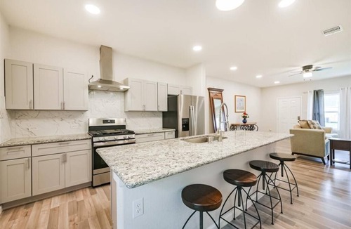 Baytown House | New Model Home near Exxon Mobil & Conoco Philips. A turnaround retreat!