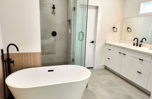 OST - South Union House | New Modern 1BR Suite & Location!