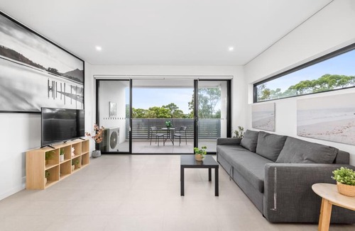 Homebush Apartment | New Modern 2BR 2 baths Apt in Homebush Sleeps 6