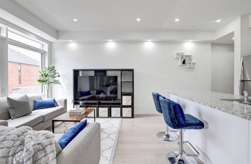 Ajax House | New Modern 3bed Home | Thermëa Spa | Casino |Beach
