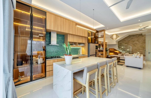 Kediri Villa | New Modern 4BR Canggu Villa/Rooftop/Pool/View