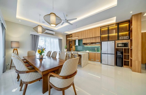 Kediri Villa | New Modern 4BR Canggu Villa/Rooftop/Pool/View