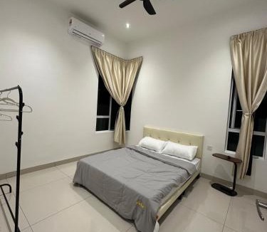 Muar House | NEW! Modern comforts in a Semi-D Muar