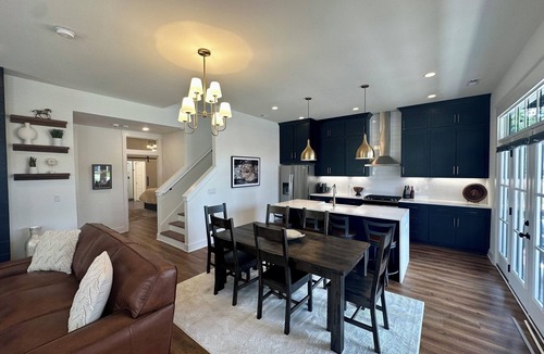 Jeffersonville Villa | New Modern Construction Home Near Everything!