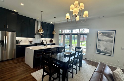Jeffersonville Villa | New Modern Construction Home Near Everything!