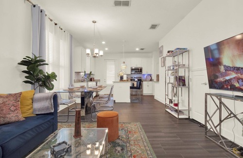 Holden-Paramore House | New! Modern Home - 4 Beds 2.5 Baths - 5 minutes from Downtown