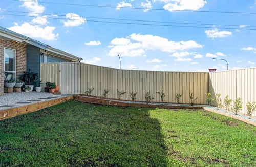 Nowra House | New Modern Home Central Location