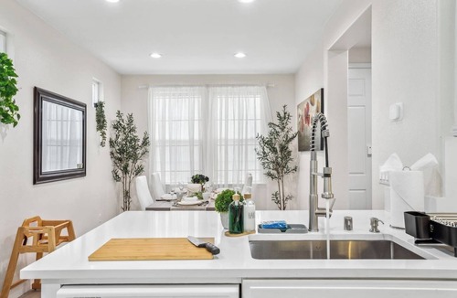 Concord House | NEW! Modern Joyful 4BR Home NR Downtown & Bart