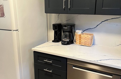 Morrisville House | New modern kitchen in great location to RDU and RTP